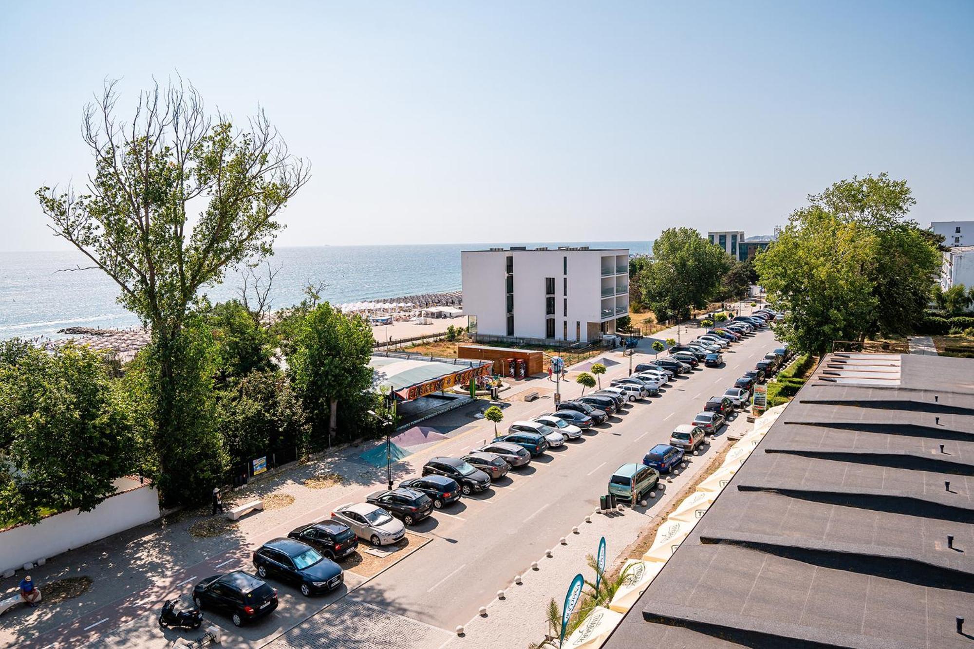 Amaris Aparthotel Eforie Nord Exteriör bild